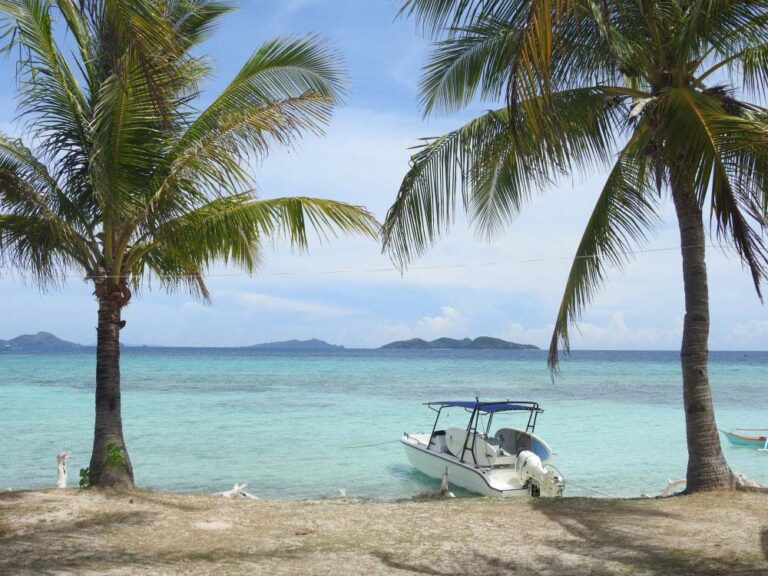 Island Hopping with a Speed Boat
